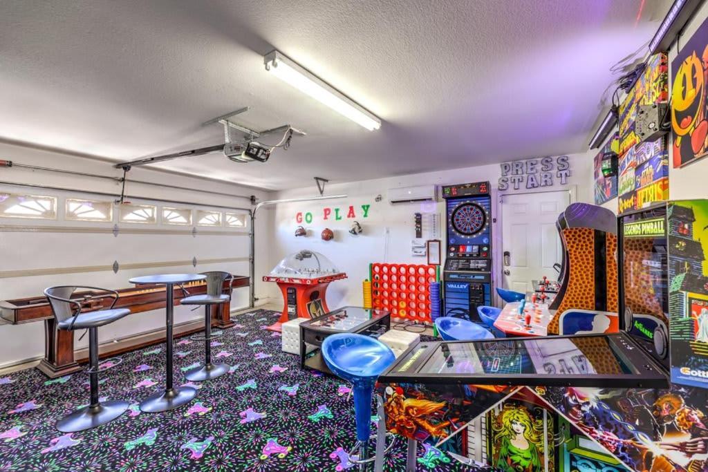 Family Fun For Everyone In Las Vegas- 4 Bedrooms, Billiards, Game Room Henderson Εξωτερικό φωτογραφία