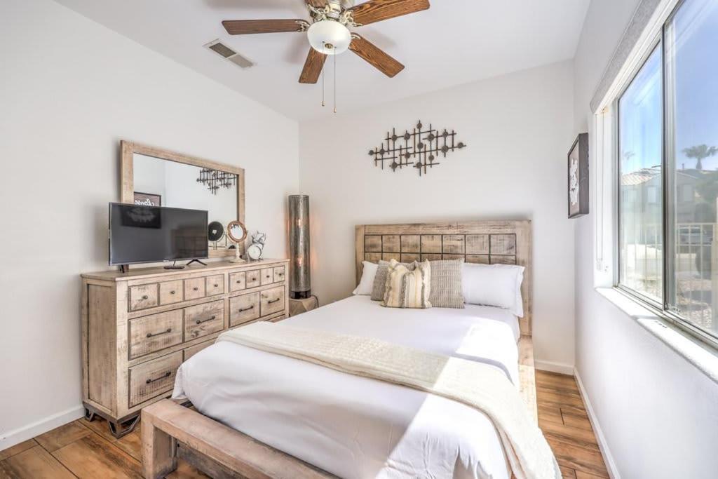 Family Fun For Everyone In Las Vegas- 4 Bedrooms, Billiards, Game Room Henderson Εξωτερικό φωτογραφία