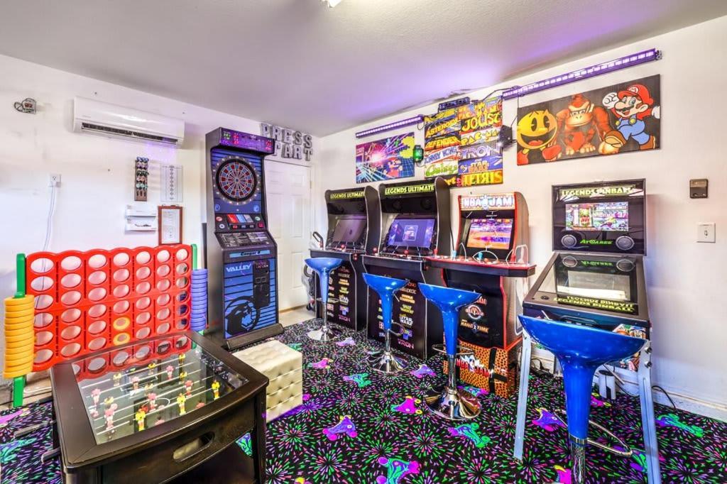 Family Fun For Everyone In Las Vegas- 4 Bedrooms, Billiards, Game Room Henderson Εξωτερικό φωτογραφία
