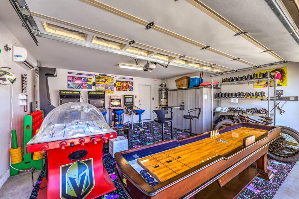 Family Fun For Everyone In Las Vegas- 4 Bedrooms, Billiards, Game Room Henderson Εξωτερικό φωτογραφία
